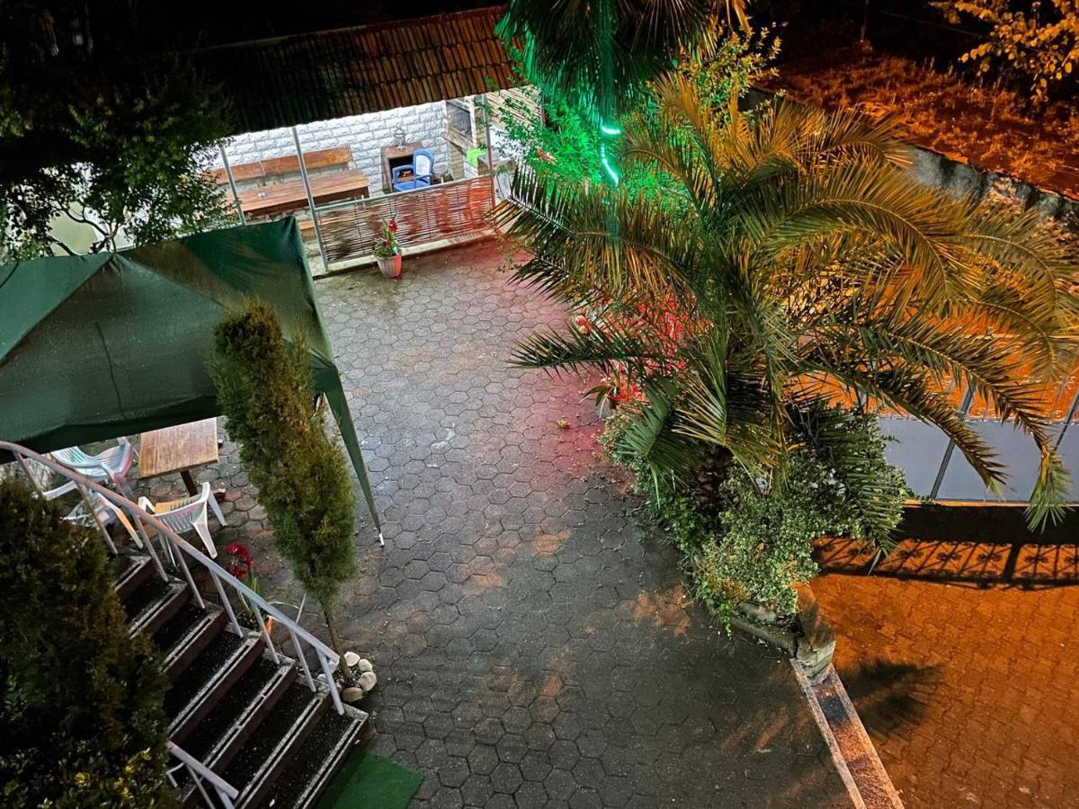 Guest House Nino Makhinjauri Dış mekan fotoğraf