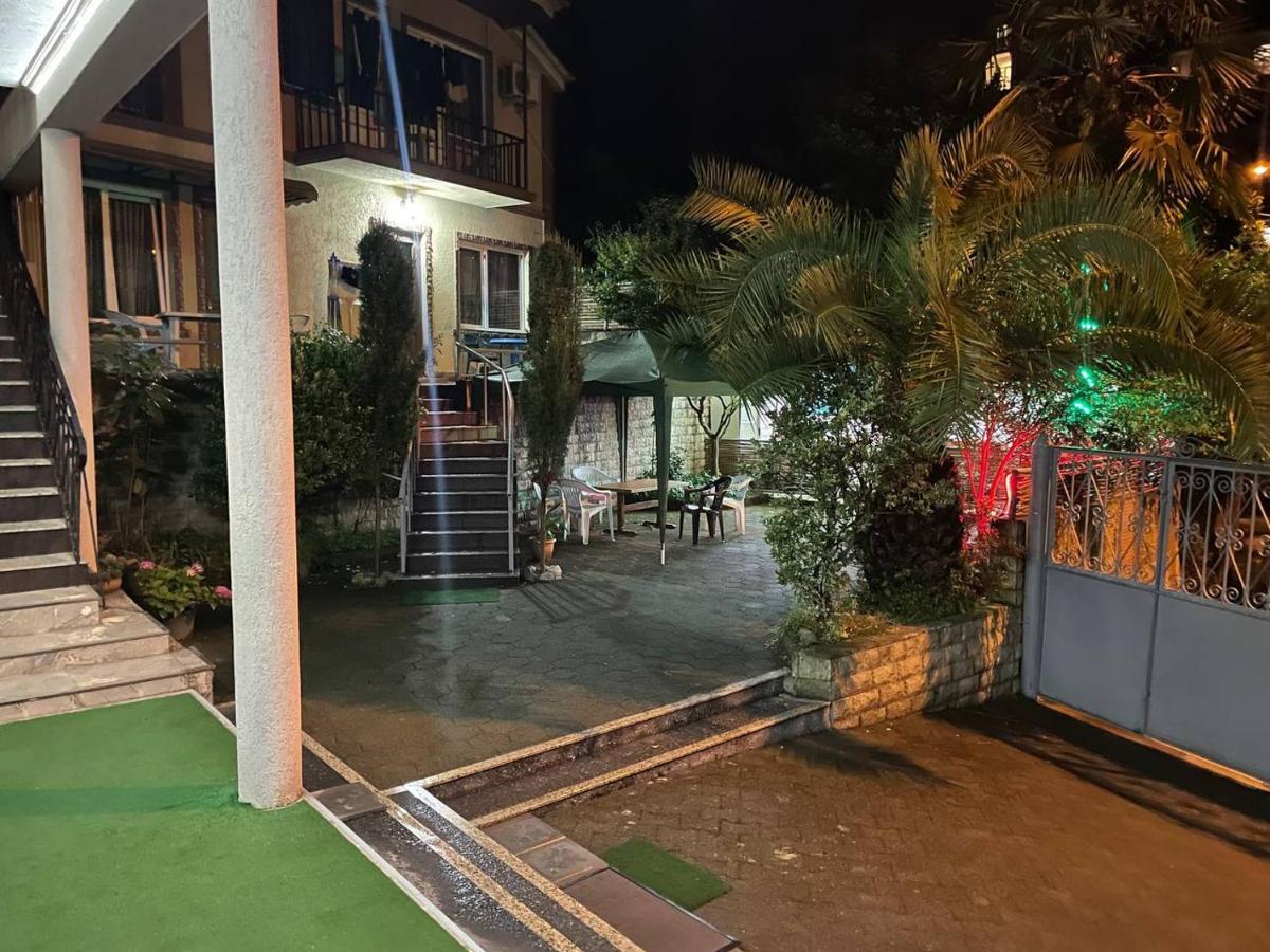 Guest House Nino Makhinjauri Dış mekan fotoğraf