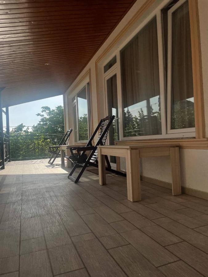 Guest House Nino Makhinjauri Dış mekan fotoğraf