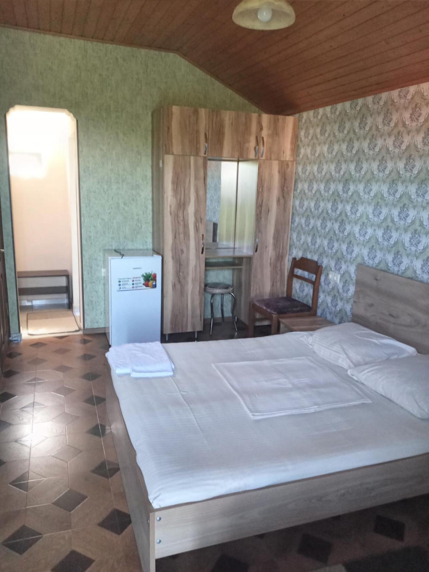 Guest House Nino Makhinjauri Dış mekan fotoğraf
