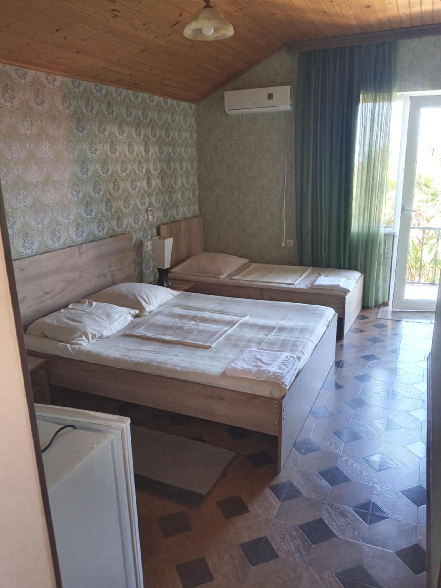 Guest House Nino Makhinjauri Dış mekan fotoğraf