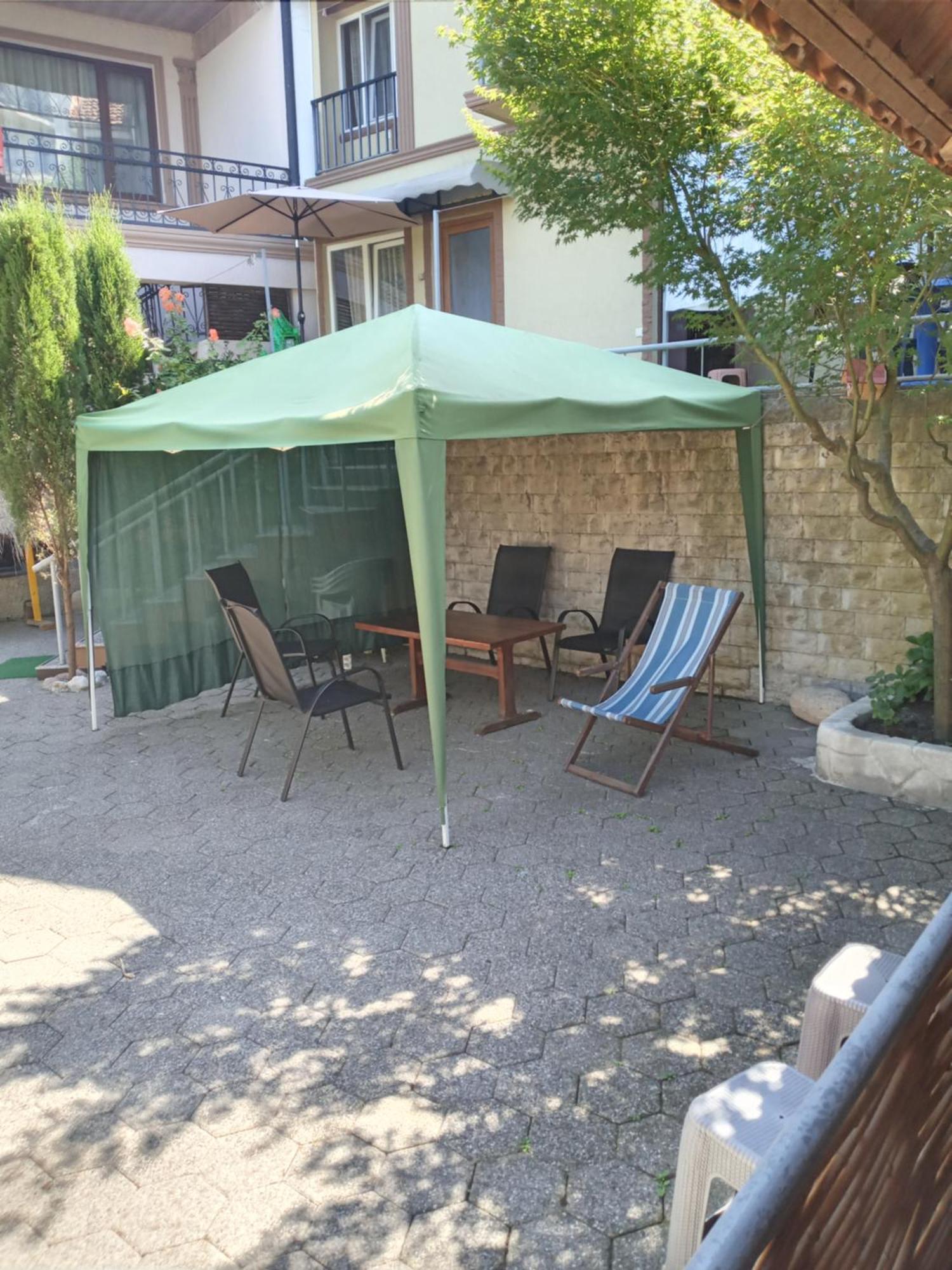 Guest House Nino Makhinjauri Dış mekan fotoğraf