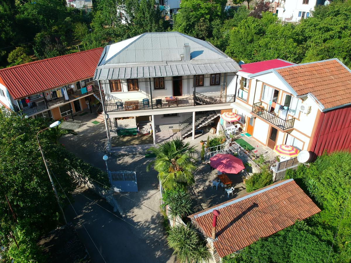 Guest House Nino Makhinjauri Dış mekan fotoğraf